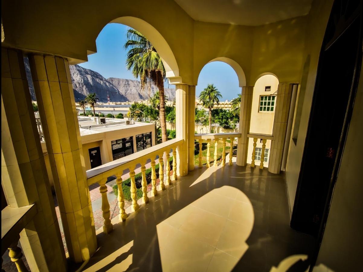 Khasab Hotel Экстерьер фото