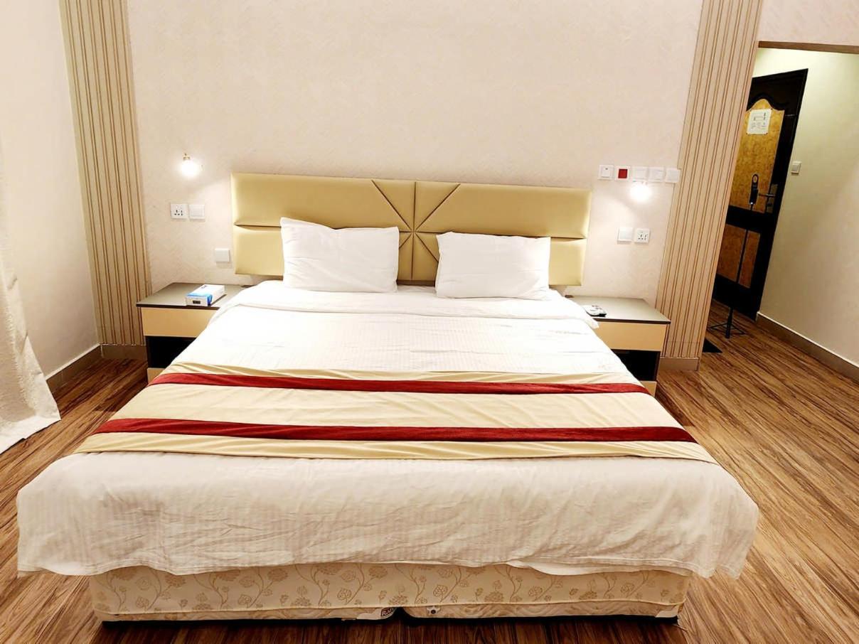 Khasab Hotel Экстерьер фото